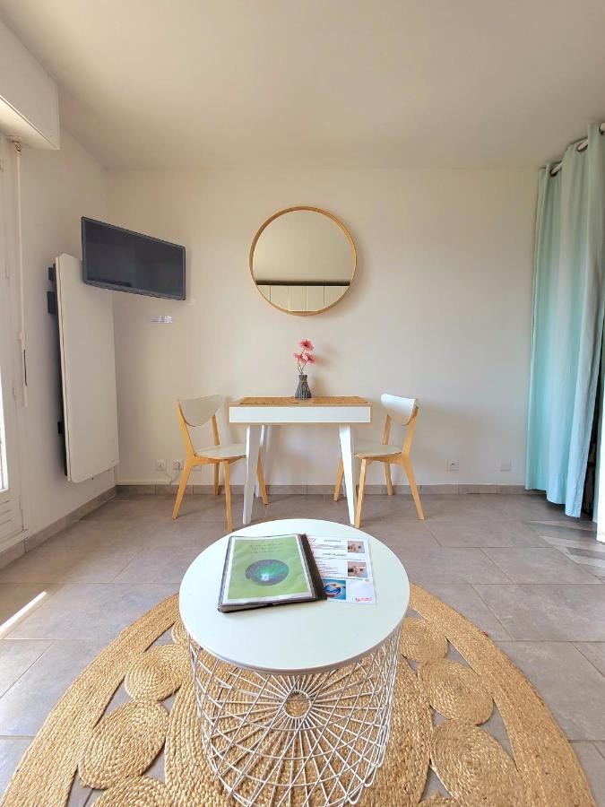 M2M Studio Magnifique Vue Mer - Avec Balcon - Les Pieds Dans L Eau! Blonville-sur-Mer Exteriör bild