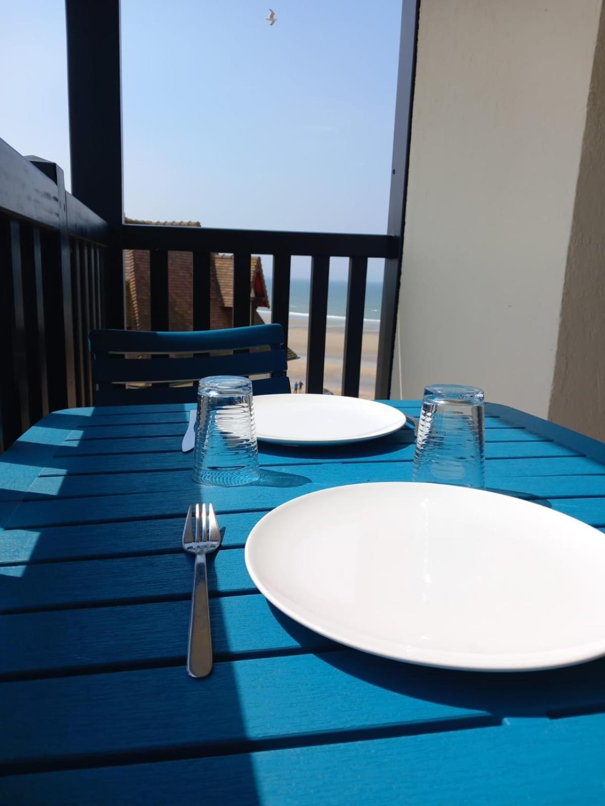 M2M Studio Magnifique Vue Mer - Avec Balcon - Les Pieds Dans L Eau! Blonville-sur-Mer Exteriör bild